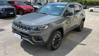 Grigio Usata 2024 Jeep Compass SUV | 42.500 €