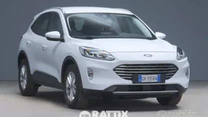 Usata Ford Kuga Business Edition 120 CV (88 kW) 2022 Frozen white SUV