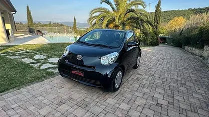 Usata Toyota iQ Active 68 CV (50 kW) 2014 Utilitaria
