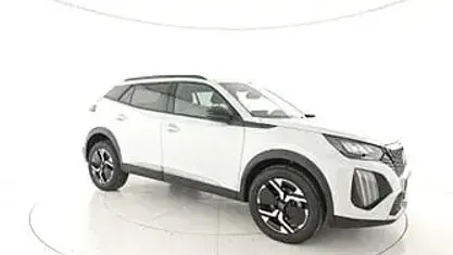Usata Peugeot 2008 Allure 101 CV (74 kW) 2025 Grigio SUV