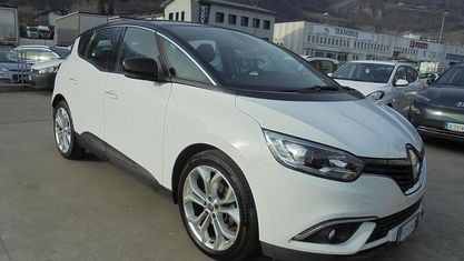 Usado Renault Scénic IV 131 CV (96 kW) 2018 Blanco Monovolumen