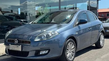 Usata Fiat Bravo Dynamic 120 CV (88 kW) 2008 Azzurro Utilitaria