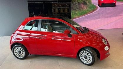 Usata Fiat 500 Dolcevita 70 CV (51 kW) 2022 Rosso metallizzato Utilitaria