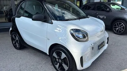 Bianco Usata 2021 Smart ForTwo Electric Drive Passion Due volumi | 13.800 € (Buon prezzo)