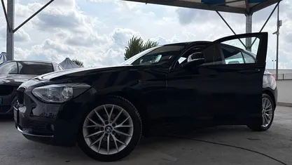 Nero Usata 2014 BMW 116 Due volumi | 9990 € (Buon prezzo)