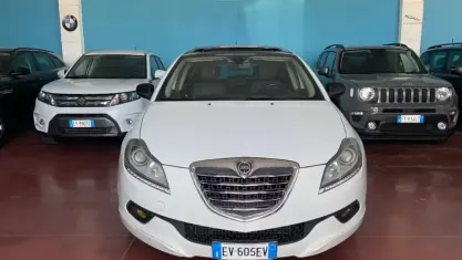 Usata Lancia Delta 120 CV (88 kW) 2014 Bianco Utilitaria