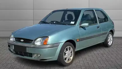 Usata Ford Fiesta Ghia 75 CV (55 kW) 2001 Azzurro Utilitaria