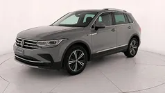 Moonstone grey Usata 2022 VW Tiguan Elegance SUV | 21.900 € (Super prezzo)