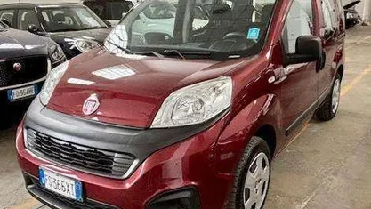 Usata Fiat Qubo Easy 70 CV (51 kW) 2018 Rosso Monovolume