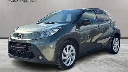 Usata Toyota Aygo X Trend 72 CV (52 kW) 2022 Verde SUV
