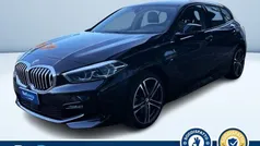 Nero metallizzato Usata 2022 BMW 118 M Sport Due volumi | 28.900 € (Buon prezzo)