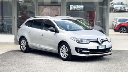 Argento Usata 2016 Renault Mégane GrandTour Station wagon | 7900 € (Buon prezzo)