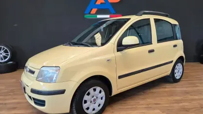 Usata Fiat Panda Dynamic 69 CV (50 kW) 2011 Giallo Utilitaria