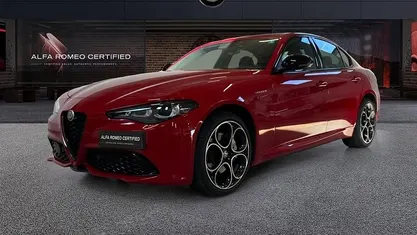 Rosso Usata 2024 Alfa Romeo Giulia Veloce Tre volumi | 37.850 € (Super prezzo)