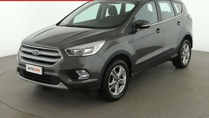 Usata Ford Kuga S 120 CV (88 kW) 2017 Grigio SUV