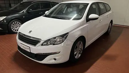 Bianco Usata 2015 Peugeot 308 Allure Station wagon | 6740 € (Buon prezzo)