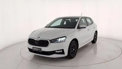 Usata Skoda Fabia 80 CV (58 kW) 2024 Bianco metallizzato Utilitaria