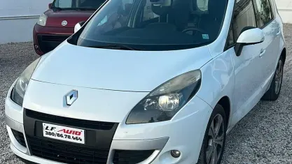 Usata Renault Scénic III Dynamique 130 CV (95 kW) 2011 Bianco Monovolume