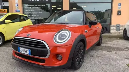 Usata Mini ONE 75 CV (55 kW) 2020 Arancione Utilitaria