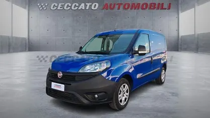Usata Fiat Doblò 95 CV (69 kW) 2018 Blu Monovolume
