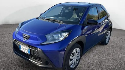 Blu Usata 2025 Toyota Aygo X Active SUV | 14.500 € (Buon prezzo)