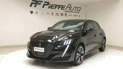 Usata Peugeot 208 GT 101 CV (74 kW) 2022 Nero Utilitaria