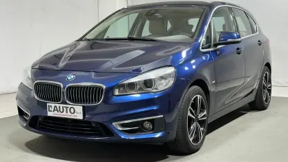 Usata BMW 220 Luxury Line 190 CV (139 kW) 2017 Blu Station wagon