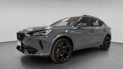 Usata Cupra Formentor 150 CV (110 kW) 2023 Grigio pastello SUV