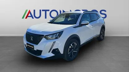 Bianco Usata 2021 Peugeot 2008 Allure SUV | 16.990 € (Buon prezzo)