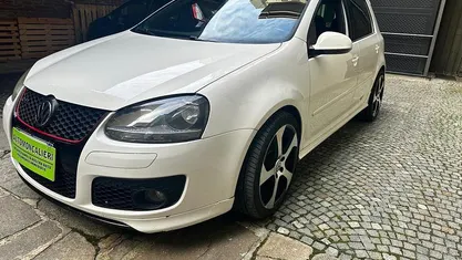 Bianco Usata 2008 VW Golf VI Edition Tre volumi | 9900 € (Buon prezzo)