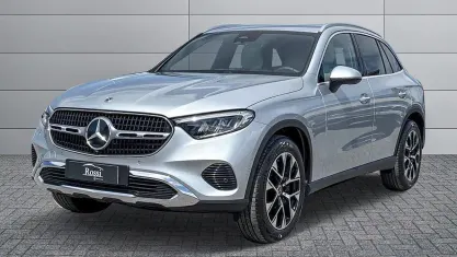 Nuova Mercedes GLC220 197 CV (144 kW) 2025 Bianco polare SUV