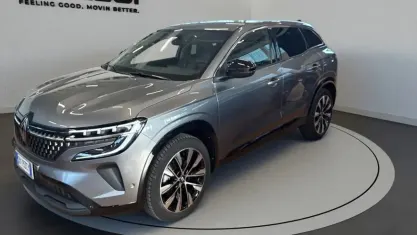 Usata Renault Austral Techno 130 CV (95 kW) 2023 Grigio scisto SUV