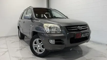 Usata Kia Sportage Active 141 CV (103 kW) 2007 Argento SUV