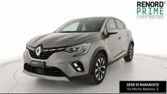 Grigio scuro Usata 2024 Renault Captur Techno SUV | 17.990 € (Ottimo prezzo)