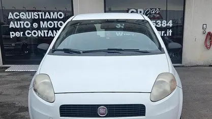 Usata Fiat Grande Punto S 75 CV (55 kW) 2011 Bianco Utilitaria