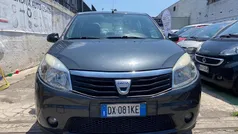 Nero Usata 2009 Dacia Sandero Due volumi | 2500 € (Ottimo prezzo)