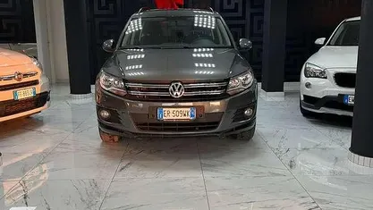 Grigio Usata 2013 VW Tiguan Sport SUV | 7999 € (Buon prezzo)