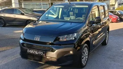 Nuova Fiat Doblò 101 CV (74 kW) 2025 Nero cinema metallizzato Monovolume