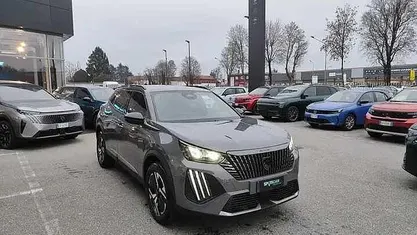 Usata Peugeot 2008 Allure 145 CV (106 kW) 2025 SUV