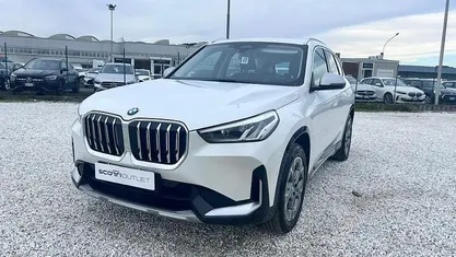 Usata BMW X1 xLine 197 CV (144 kW) 2023 Bianco perla SUV