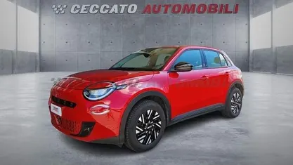 Rosso Usata 2023 Fiat 600E Red SUV | 23.000 € (Buon prezzo)