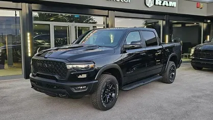 Usata RAM 1500 424 CV (311 kW) 2025 Pick-up