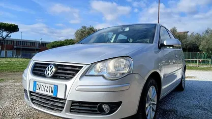 Usata VW Polo Comfortline 80 CV (58 kW) 2009 Argento Utilitaria
