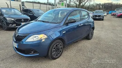 Usata Lancia Ypsilon S 69 CV (50 kW) 2024 Blu Utilitaria