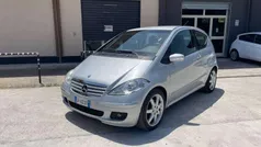 Bianco Usata 2006 Mercedes 180 Avantgarde Tre volumi | 2700 € (Super prezzo)