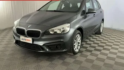 Grigio Usata 2018 BMW 218 Active Tourer Monovolume | 14.099 € (Buon prezzo)