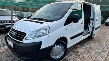 Usata Peugeot Expert 120 CV (88 kW) 2008 Furgone