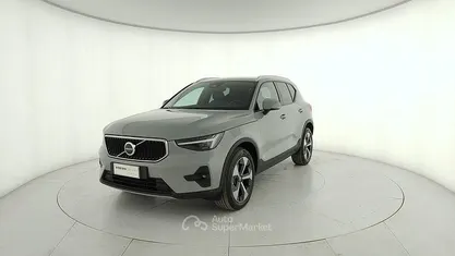 Grigio Usata 2025 Volvo XC40 Core SUV | 33.900 € (Buon prezzo)