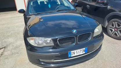 Usata BMW 118 143 CV (105 kW) 2008 Nero Utilitaria