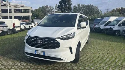 Usata Ford Tourneo Active 150 CV (110 kW) 2025 Monovolume